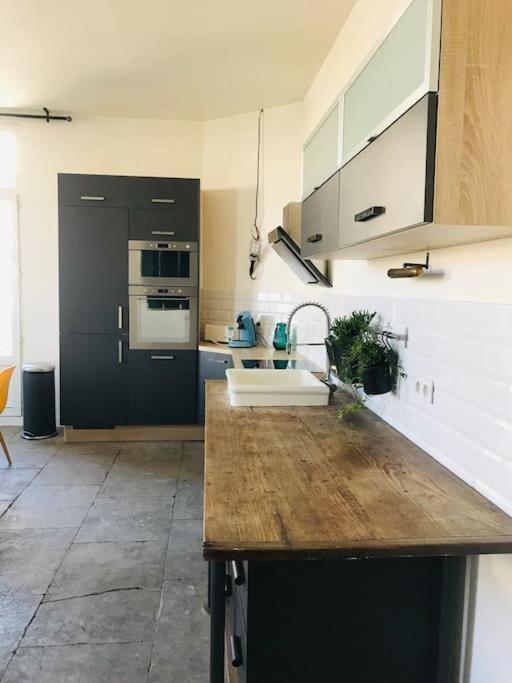 Appartement Climatise 50M2 Une Chambre Proche Centre Et Gare Montpellier Luaran gambar